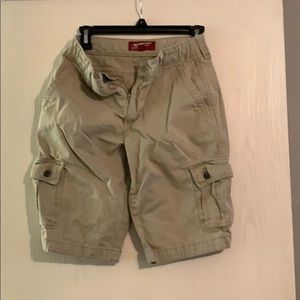 Men’s cargo shorts